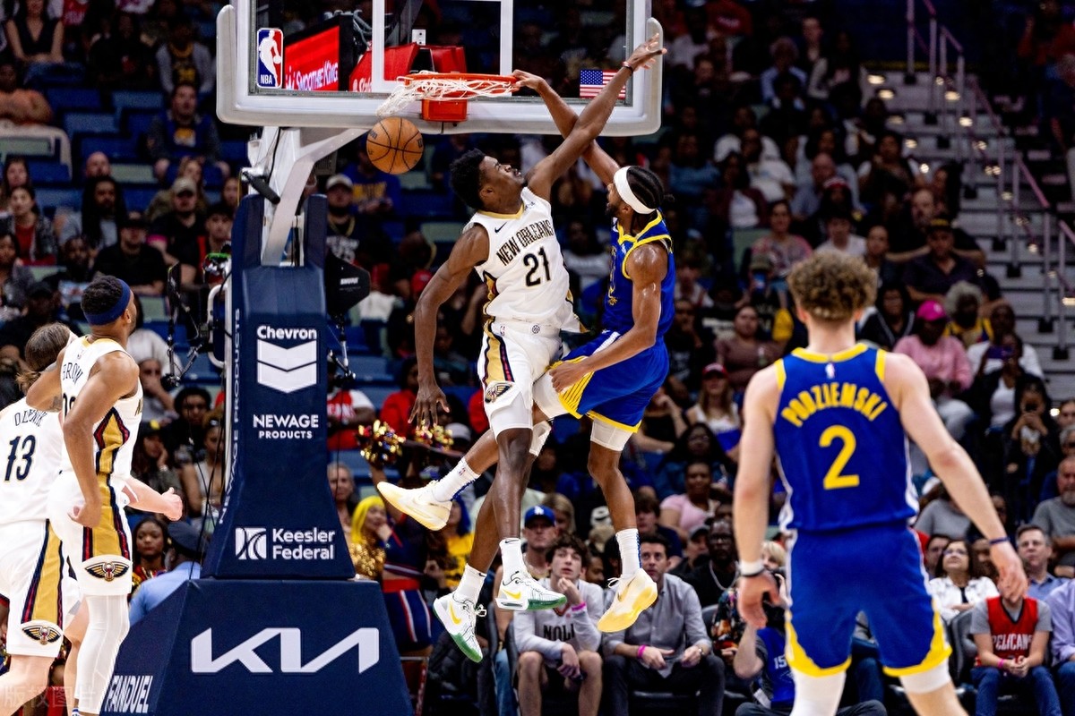 库里轰5记三分23分 争西部前六关键战勇士16分大胜鹈鹕